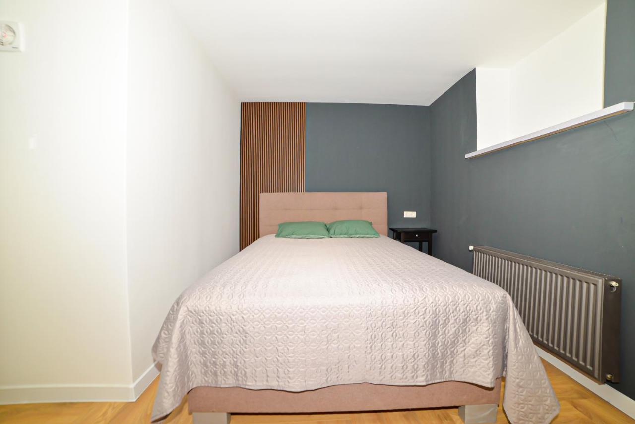 Homly S22 Apartment Riga Bagian luar foto