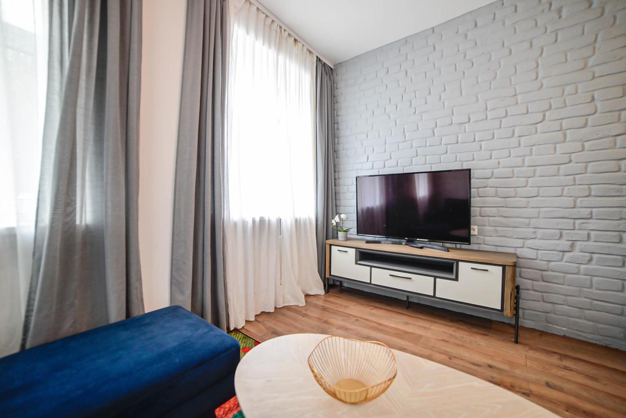 Homly S22 Apartment Riga Bagian luar foto